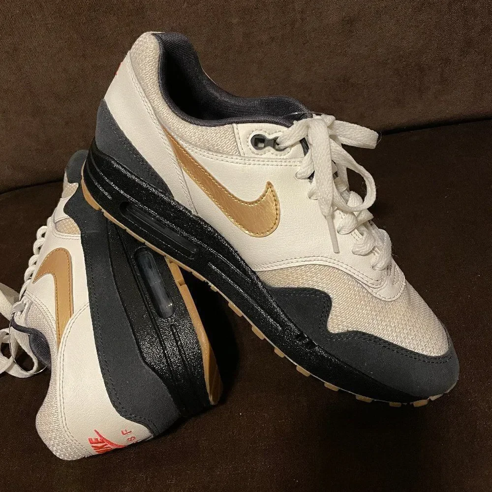 NEW NIKE iD Factory Custom Air Max 1 Womens 8 US 39 EUR Navy Gold Gum A00864-972